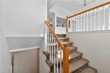 822 Point Way - Photo 4