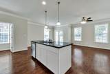 816 Haversham Cls - Photo 8