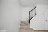 1032 Pebblewood Dr - Photo 4