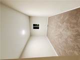 872 Westminster Ln - Photo 11