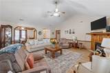 144 Downing Dr - Photo 4