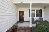 525 Hanbury Rd - Photo 2