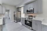 814 26th St - Photo 4