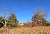 1506 Carsley Rd - Photo 3