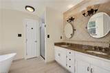 1072 Downshire Chse - Photo 23