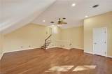 1072 Downshire Chse - Photo 27