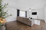 1248 Kingsway Dr - Photo 8