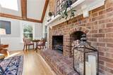 1036 Downshire Chse - Photo 13