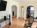 321 Bruce St - Photo 4