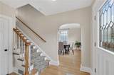 407 Sussex Dr - Photo 5