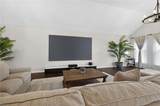 1129 Cumberland Ct - Photo 4