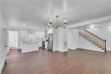 1531 Longwood Dr - Photo 3