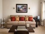 1213 Lakeview Ct - Photo 3