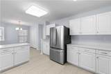 858 Point Way - Photo 11