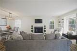 952 Gas Light Ln - Photo 7
