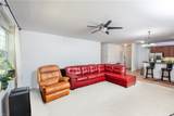 932 Southmoor Dr - Photo 2