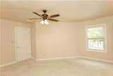 179 Herman Melville Ave - Photo 40