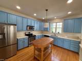 637 12th St - Photo 10