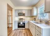 833 Hampton Ave - Photo 11