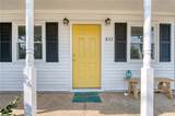 833 Hampton Ave - Photo 2