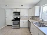 1008 Rowe St - Photo 10