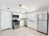 1008 Rowe St - Photo 4
