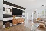 924 Andover Ct - Photo 4