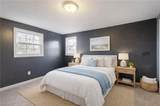 930 19th St - Photo 6