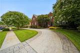 844 Greenfield Ln - Photo 4