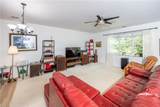 932 Southmoor Dr - Photo 9