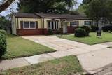 808 Weiss Ln - Photo 2
