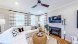 402 Middleton Way - Photo 11