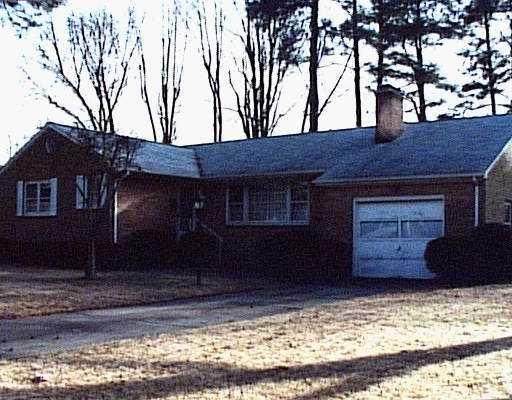 4 Malbon Ave - Photo 1