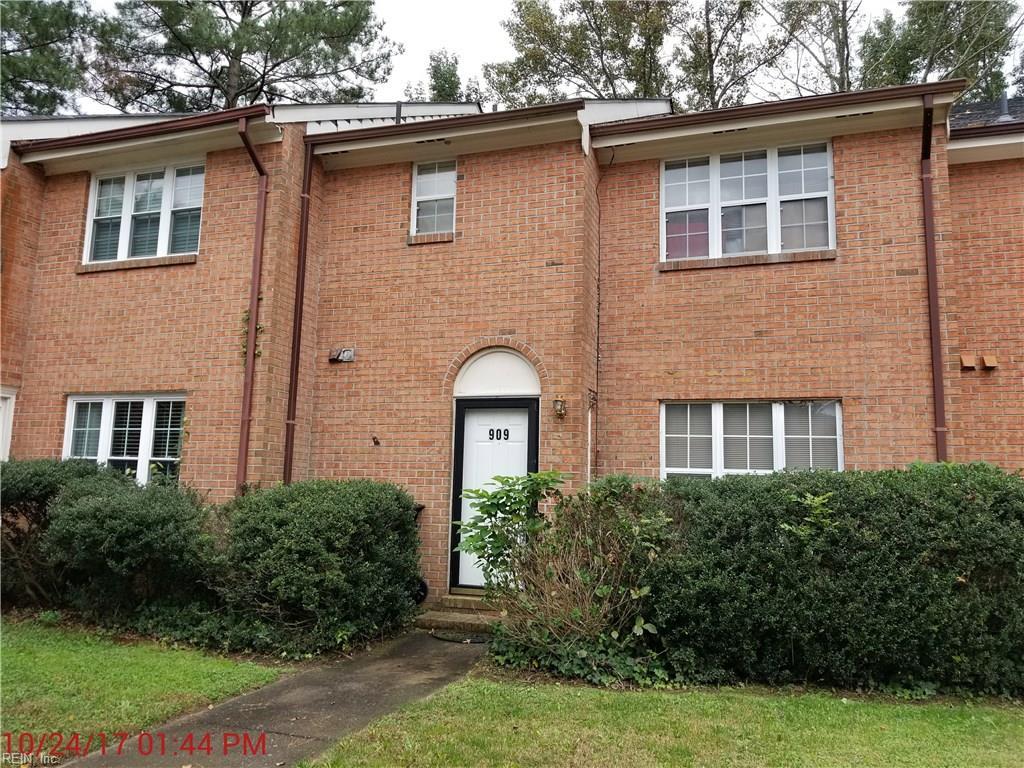 909 Sir Wilfred Cir - Photo 1