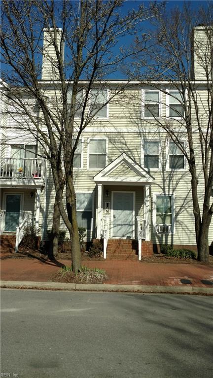 546 South St - Photo 1