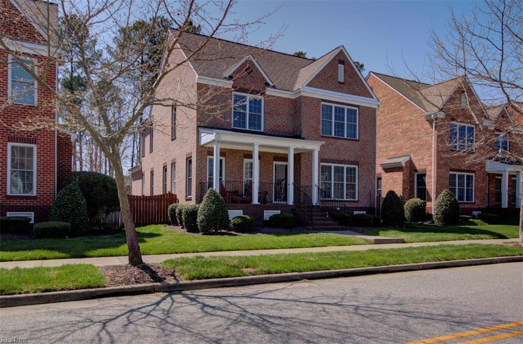 347 Herman Melville Ave - Photo 1