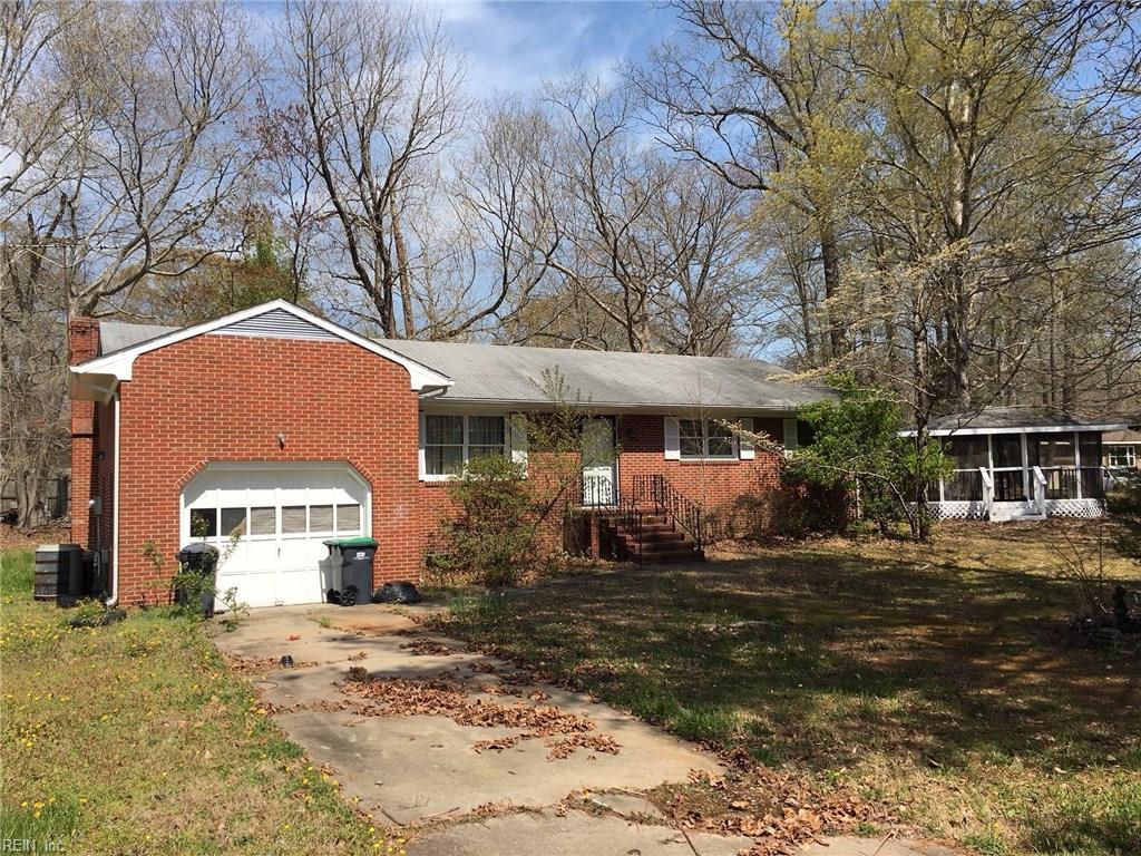102 Indian Cir - Photo 1