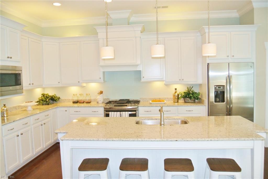 1004 Steeleman Ln - Photo 1