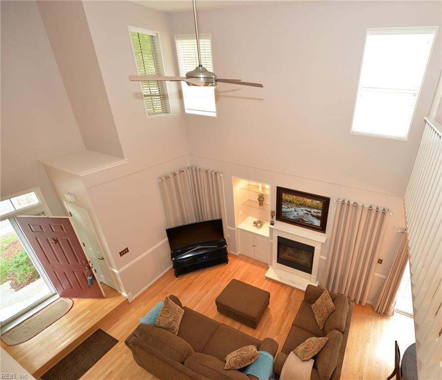 1304 Oak Ridge Ln - Photo 1