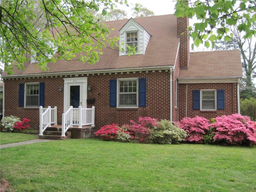 210 Manteo Ave - Photo 1