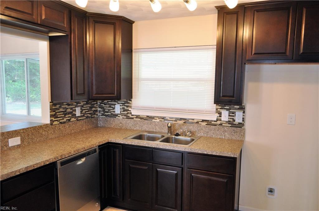 3300 Sir Meliot Ct - Photo 1