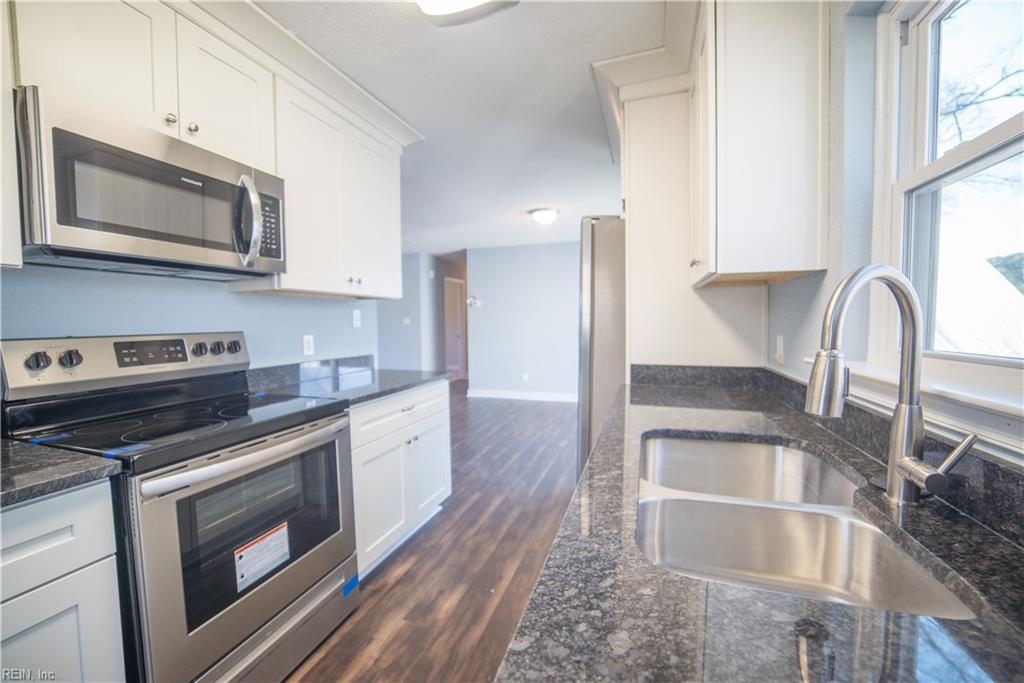 3416 Plaza Trl - Photo 1