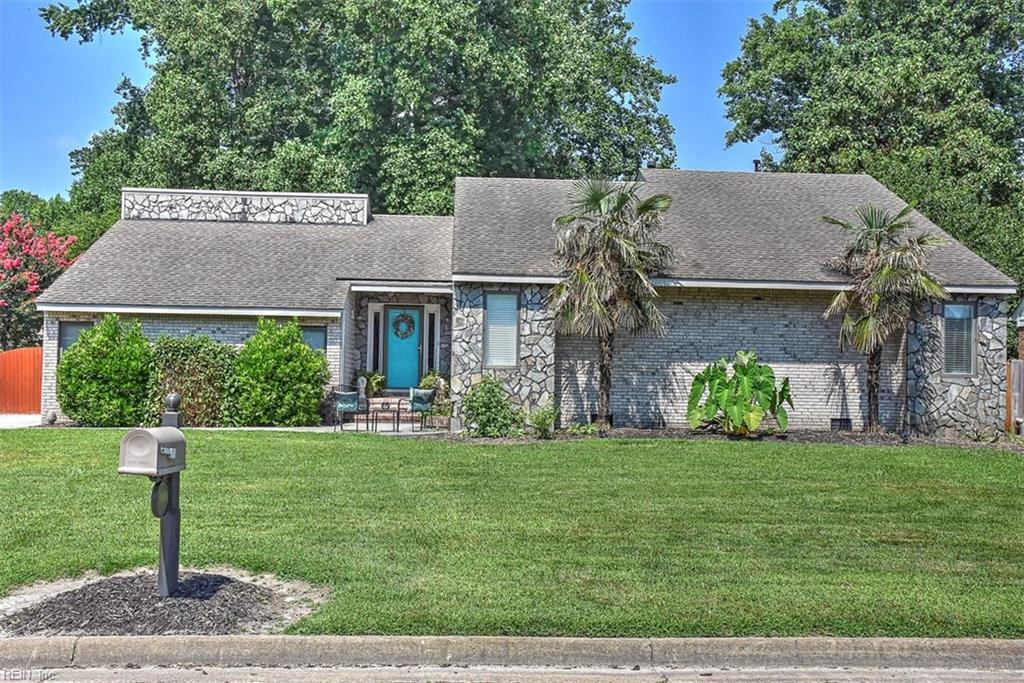 900 Grantham Ln - Photo 1