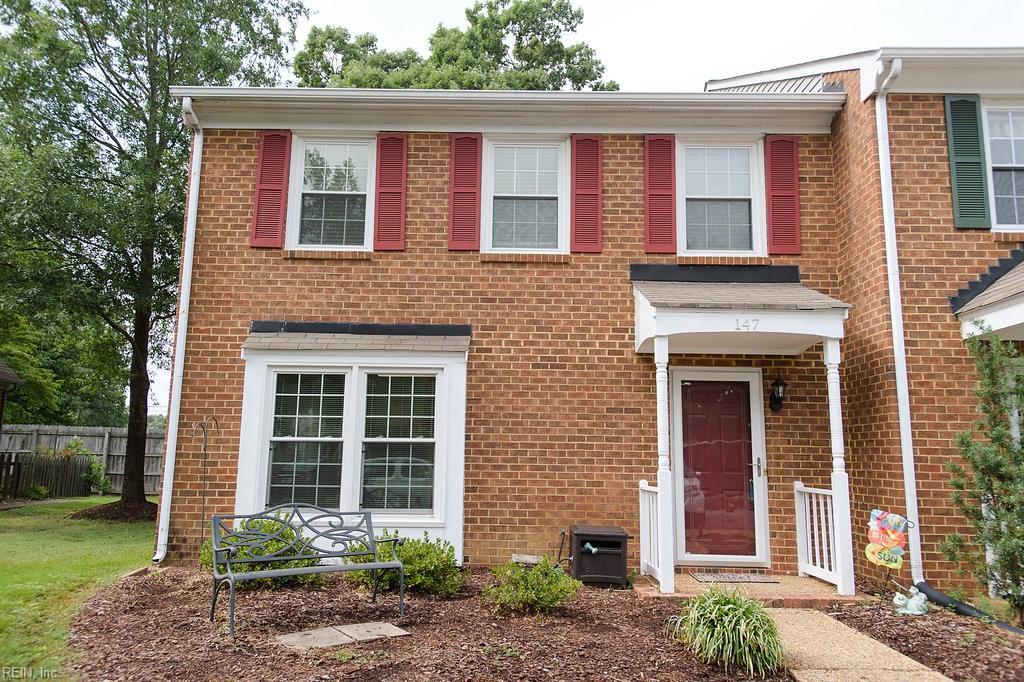 147 Wellesley Dr - Photo 1