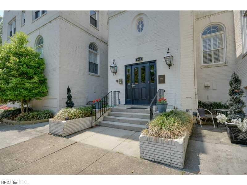 641 Redgate Avenue Ave - Photo 1