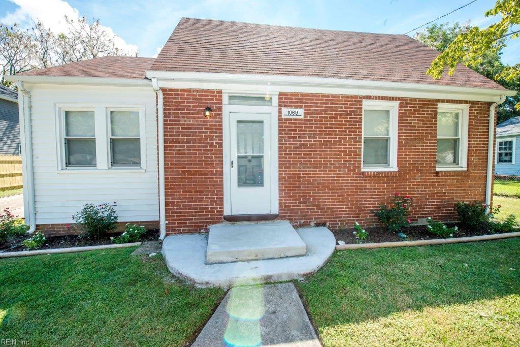 1069 Ivaloo St - Photo 1