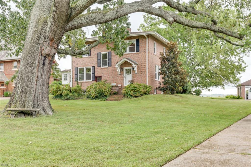 2200 Chesapeake Ave - Photo 1