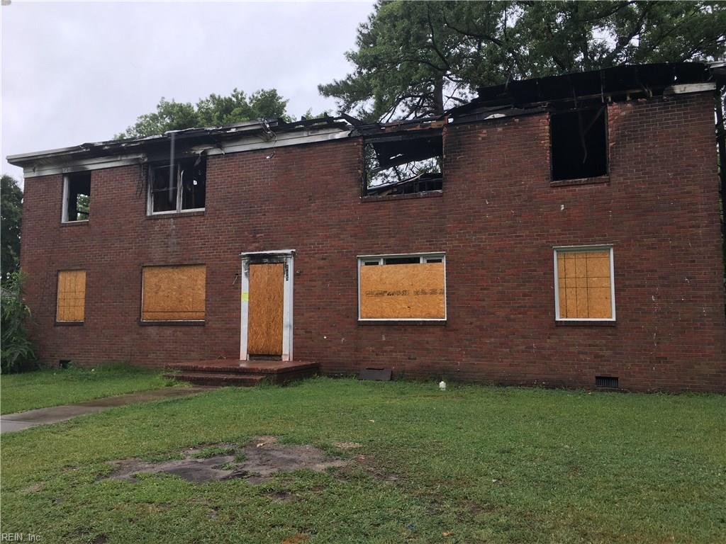 105 Nicholson St - Photo 1