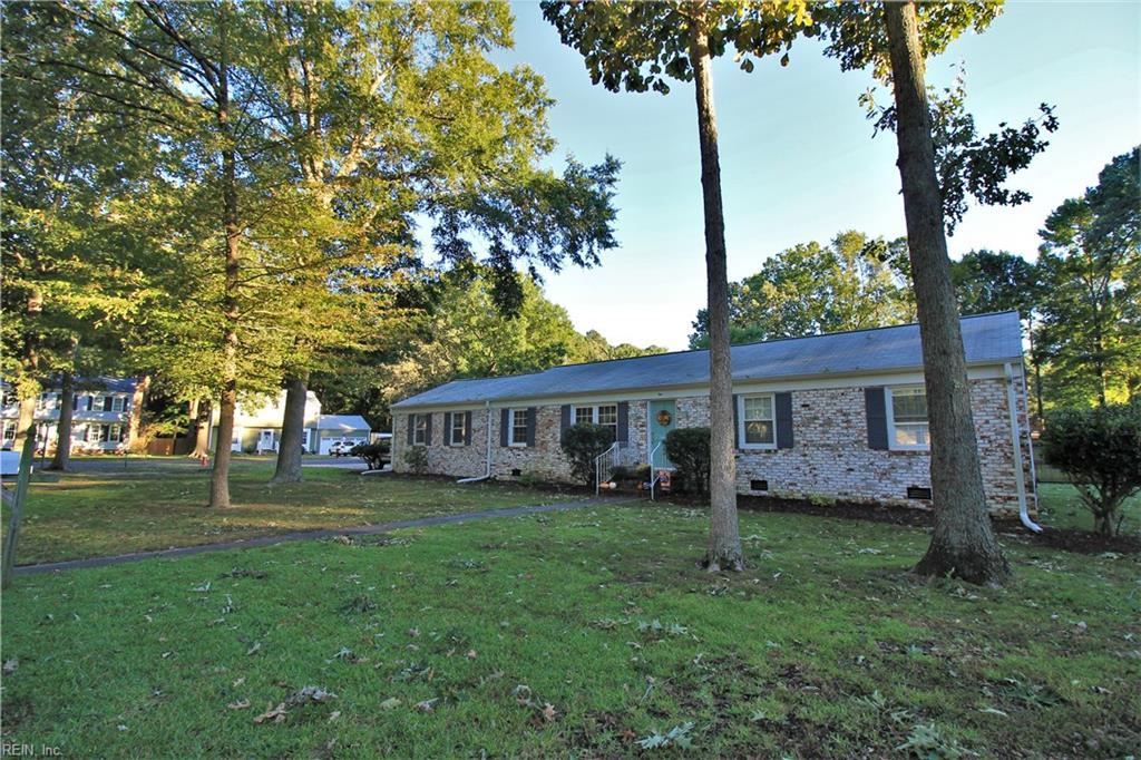 1 Crosby Cir - Photo 1