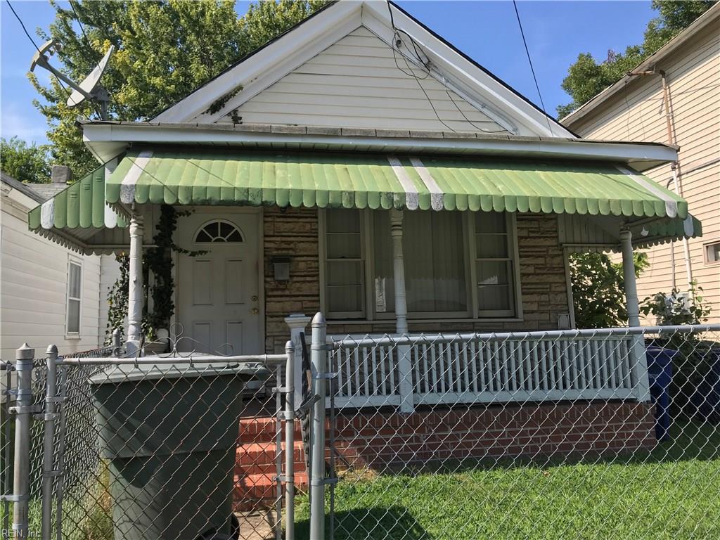 1113 30th St - Photo 1